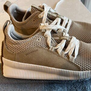 Sorel Out n About Plus Waterproof Sneakers  Womens Sz 8.  NWOT  Khaki